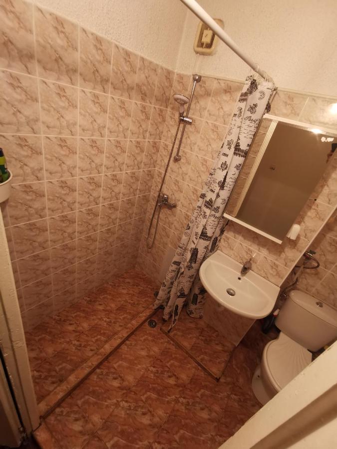 Spacious Quiet Apartment Next To Arena Armeec And Metro Station Gm Dimitrov Sófia Exterior foto